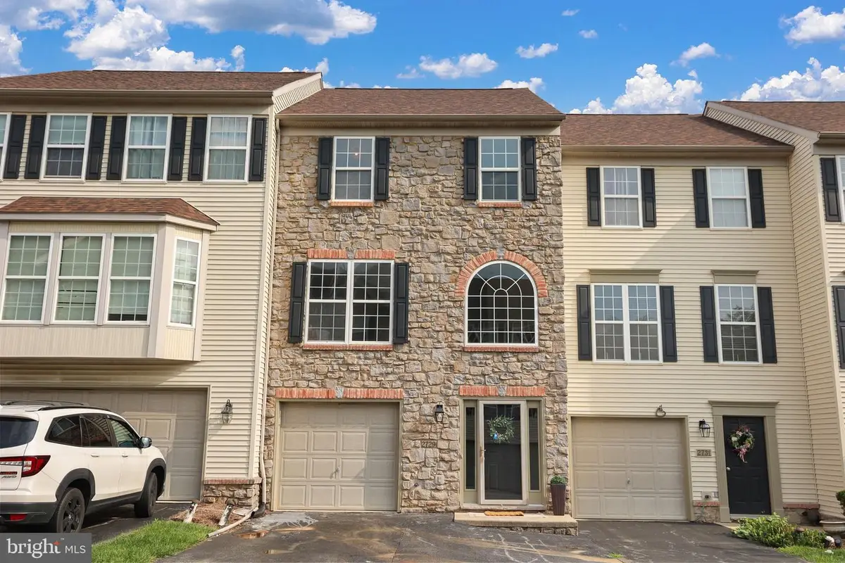 2729 Hunt Club Dr #71, York, PA 17402 - #1