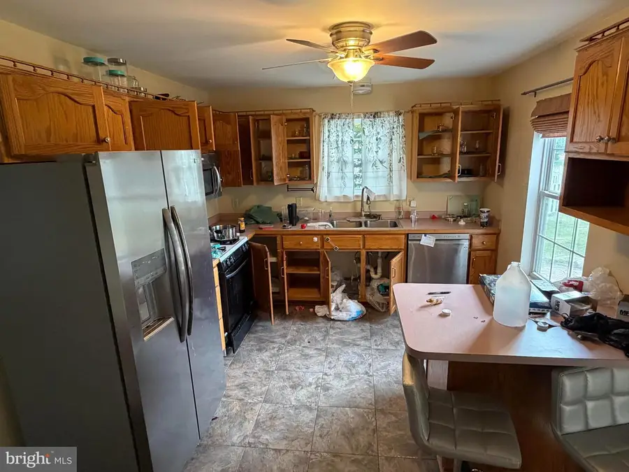 1665 Taylor Dr, Hanover, PA 17331 - #3