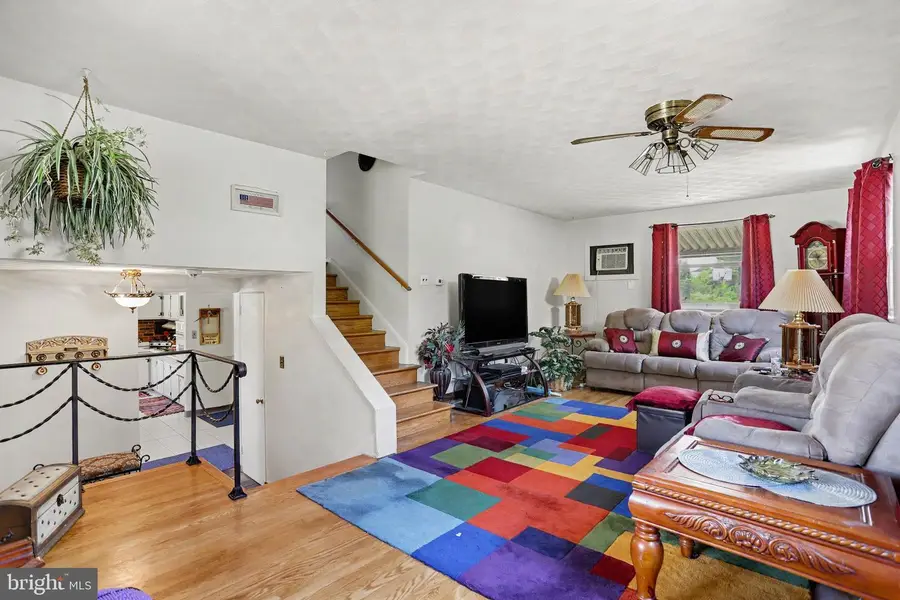 920 Northbriar Dr, York, PA 17404 - #3