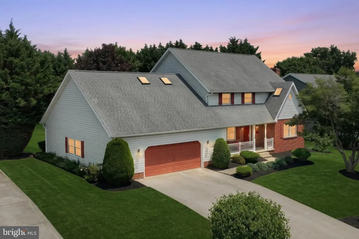 716 Ash Dr, Hanover, PA 17331 - #1