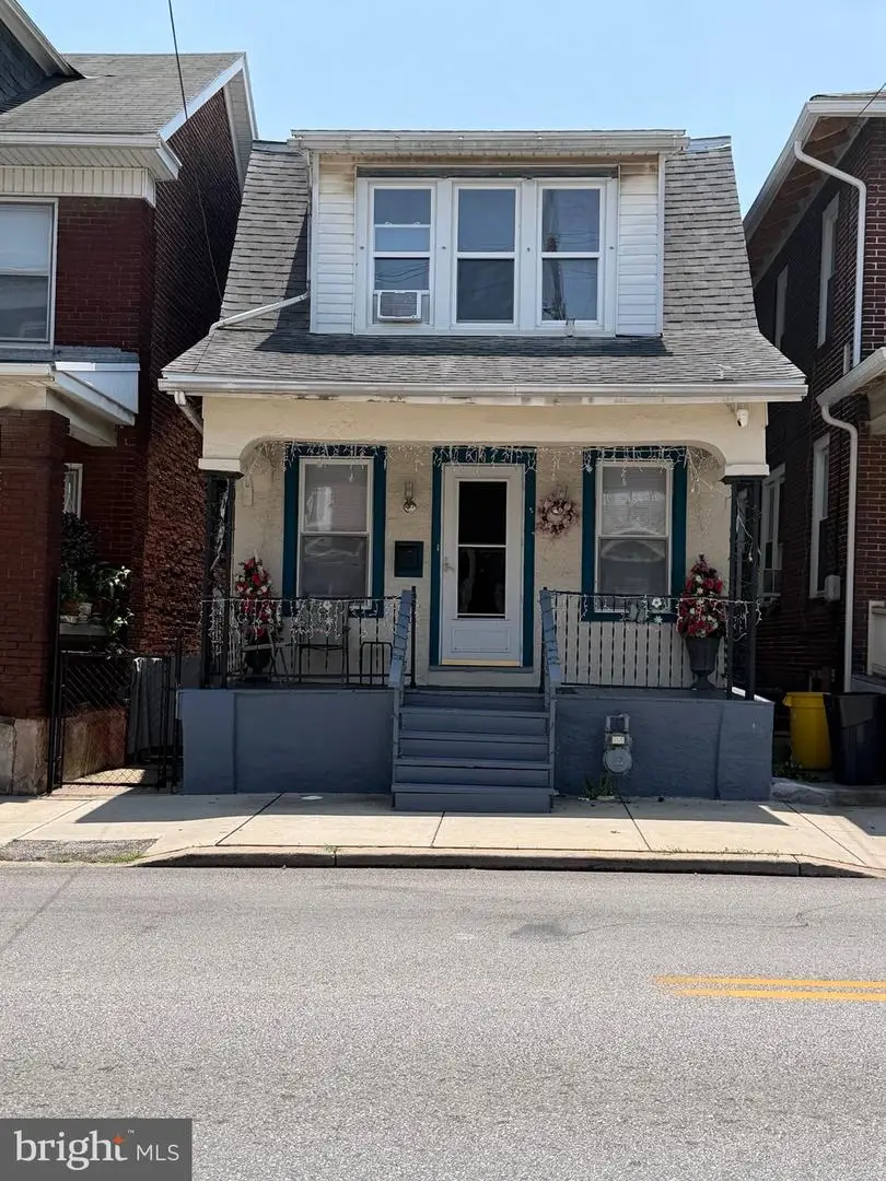 310 E College Ave, York, PA 17403 - #1