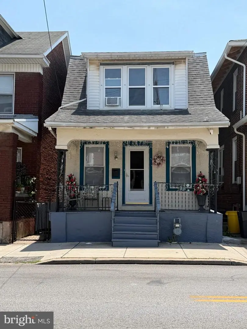 310 E College Ave, York, PA 17403 - #2