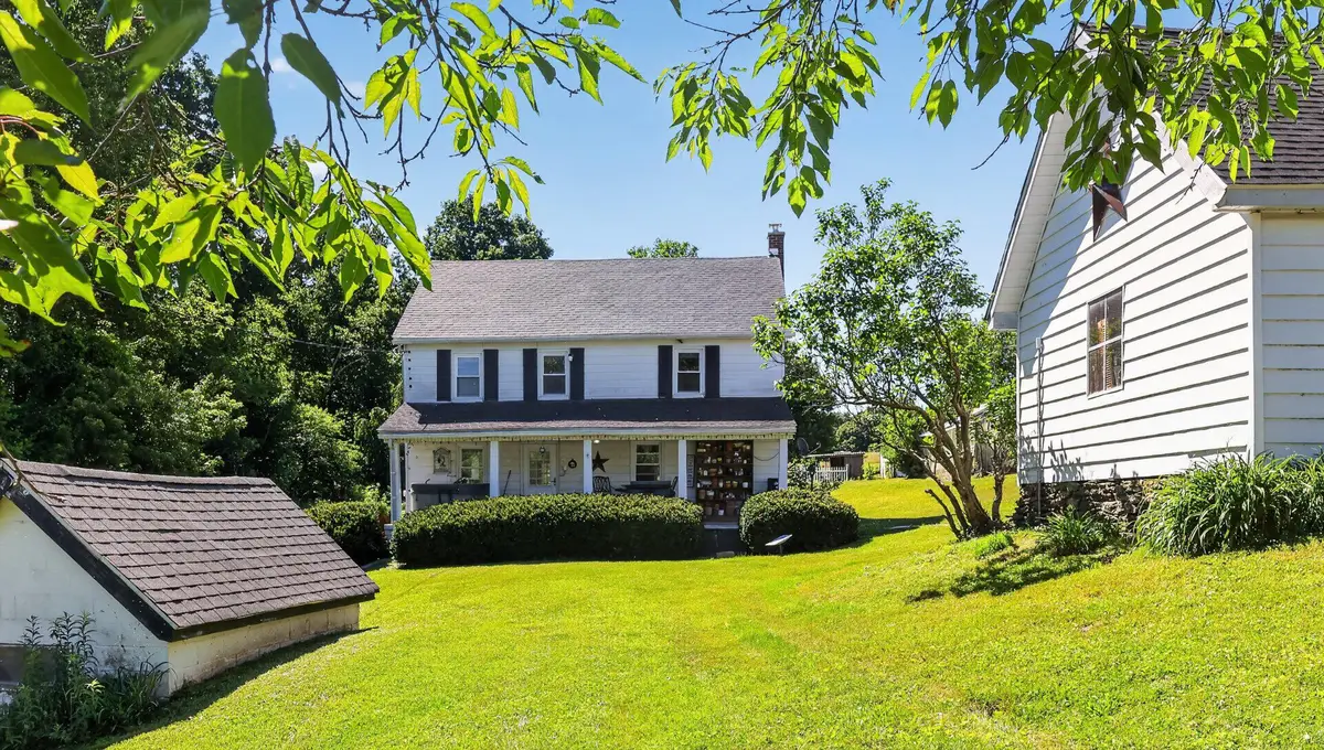8042 Bobs Rd, Felton, PA 17322 - #1