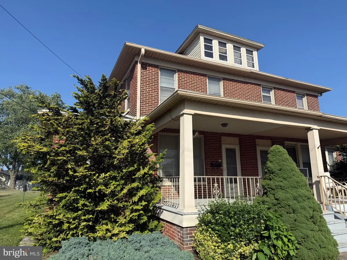 637 S Main St, Red Lion, PA 17356 - #1