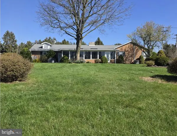 3290 E Berlin Rd, YORK, PA 17408