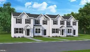 225 Holstein Dr, HANOVER, PA 17331
