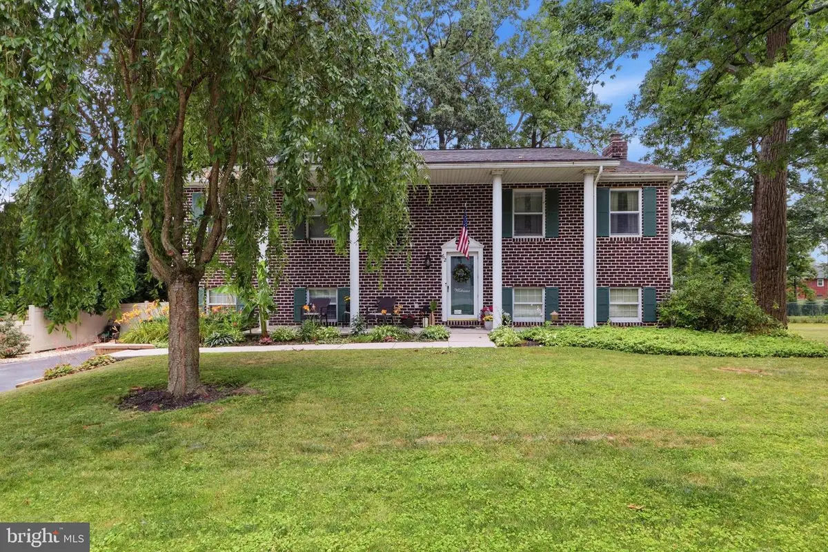 62 Laurel Dr, Hanover, PA 17331 - #1