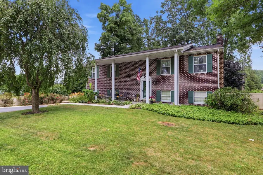 62 Laurel Dr, Hanover, PA 17331 - #2