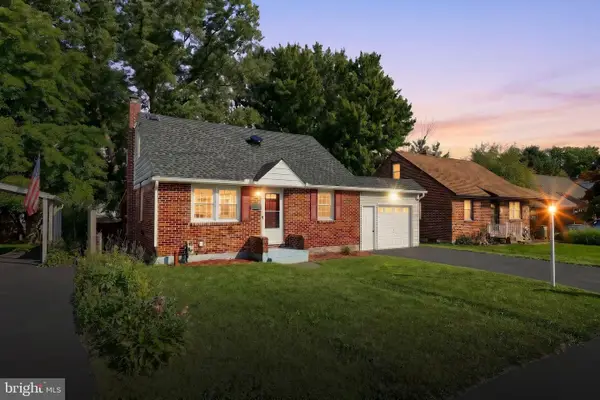 2041 City View Rd, YORK, PA 17406
