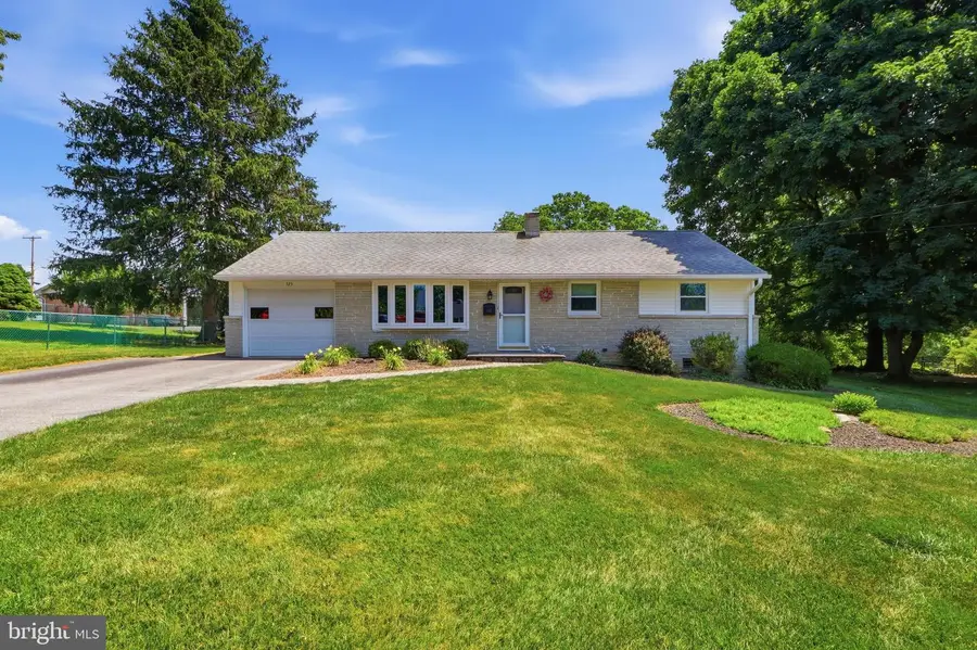525 Hengst Ct, York, PA 17406 - #2