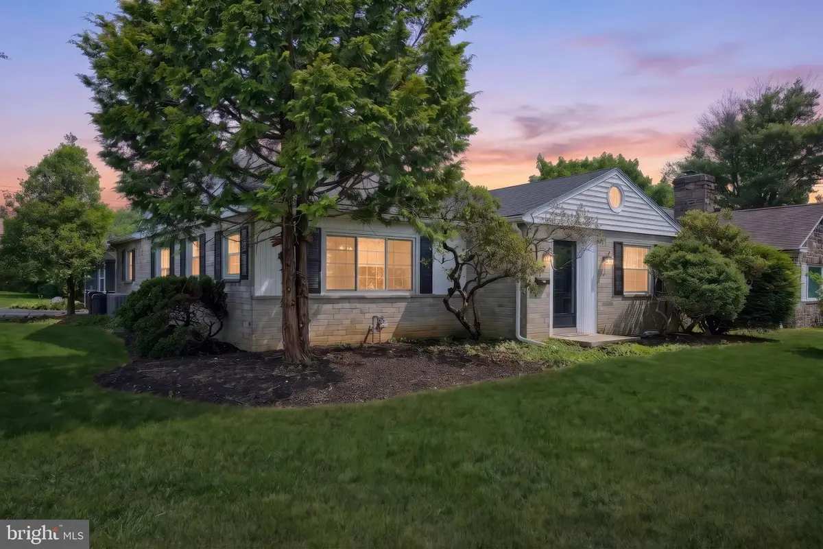 241 Clearview Rd, Hanover, PA 17331 - #1