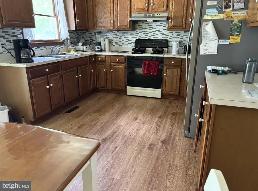 17 Marie Dr, Hanover, PA 17331 - #3