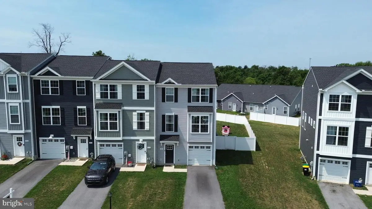 32 Coop Ln, Hanover, PA 17331 - #1
