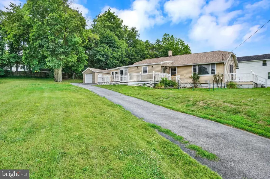 32 Woodland Ave, York, PA 17404 - #2
