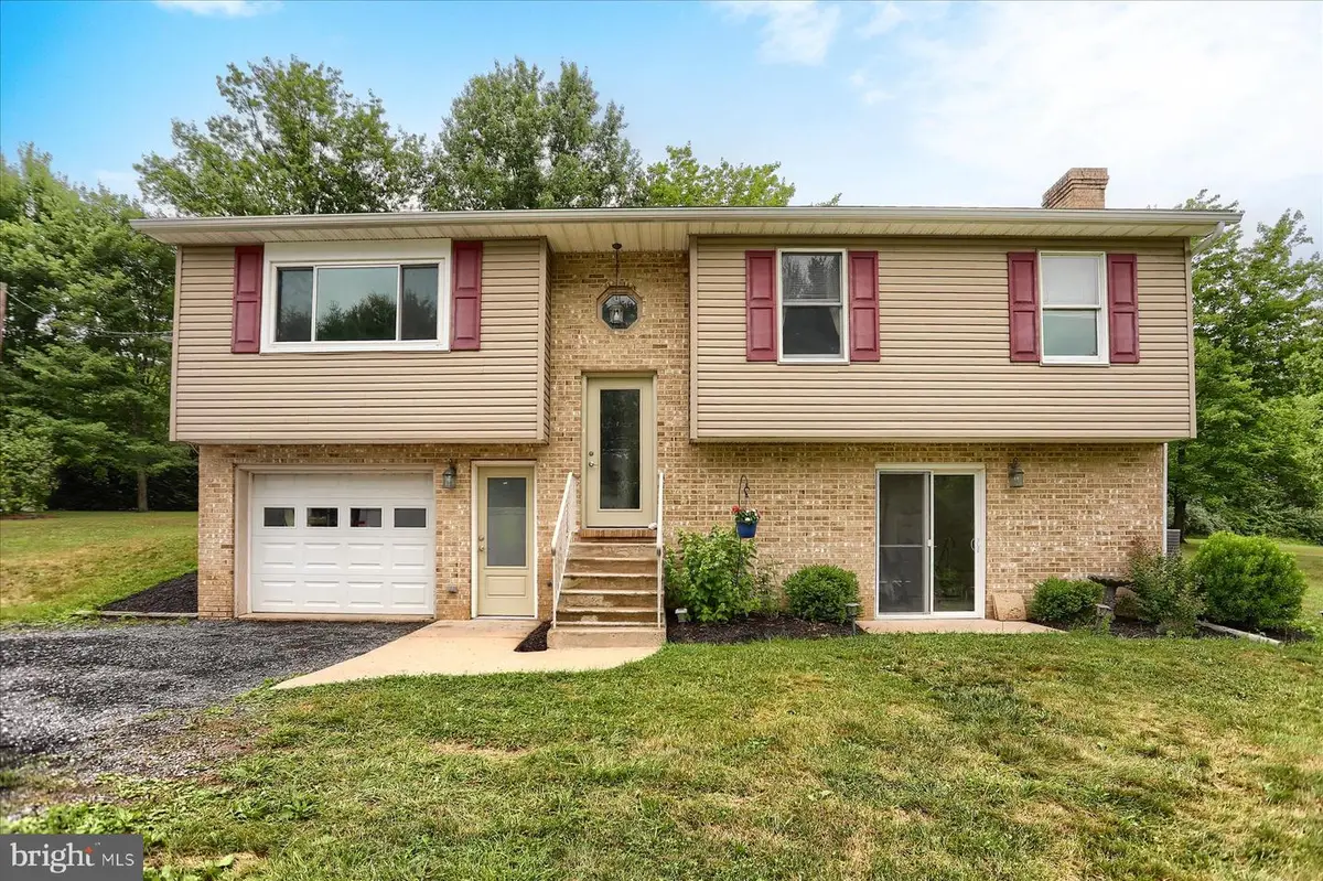 30 Wester Lau Dr, Dillsburg, PA 17019 - #1
