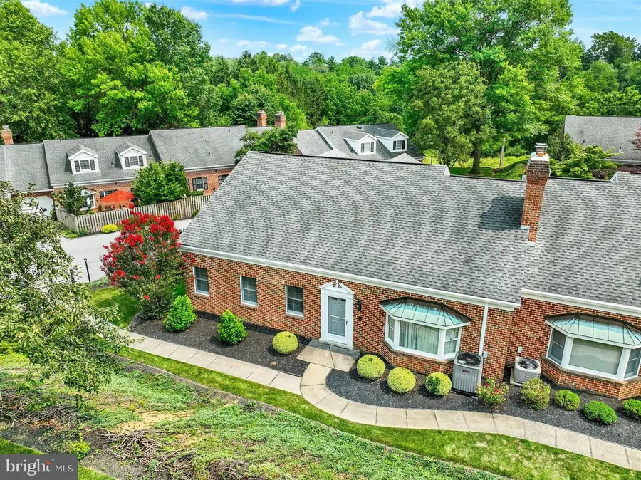 2032 Wyntre Brooke Dr, York, PA 17403 - #2