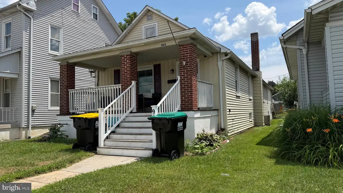 903 York St, Hanover, PA 17331 - #1