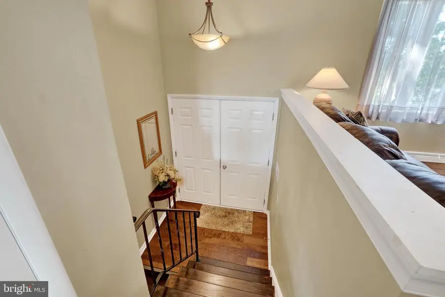 1911 Oakley Dr, York, PA 17408 - #2