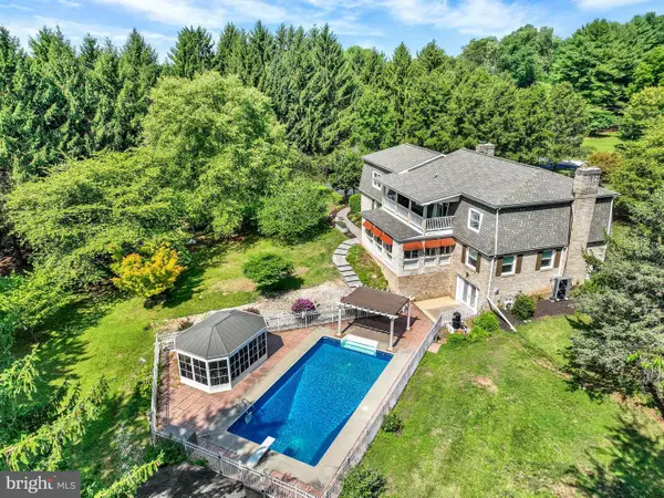 70 Kirmis Ct, DOVER, PA 17315