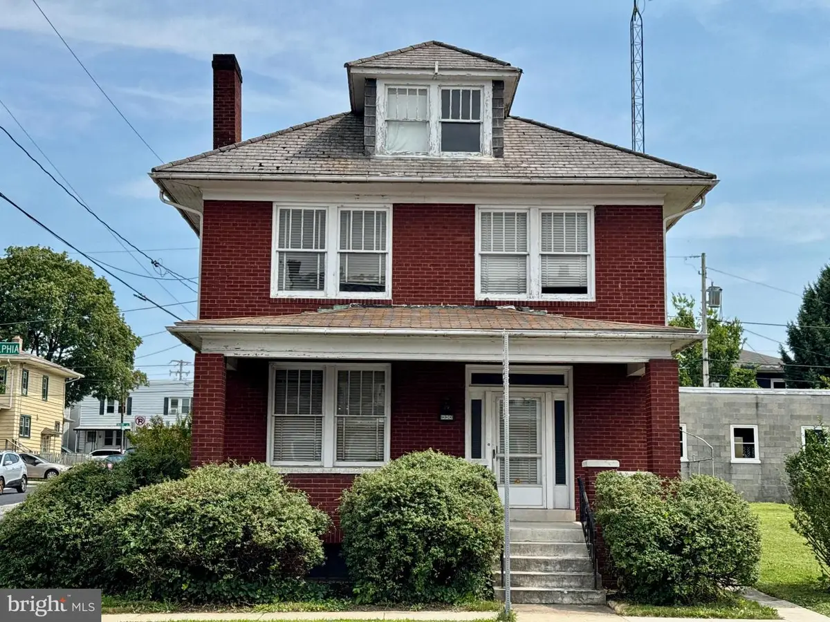 990 E Philadelphia St, York, PA 17403 - #1
