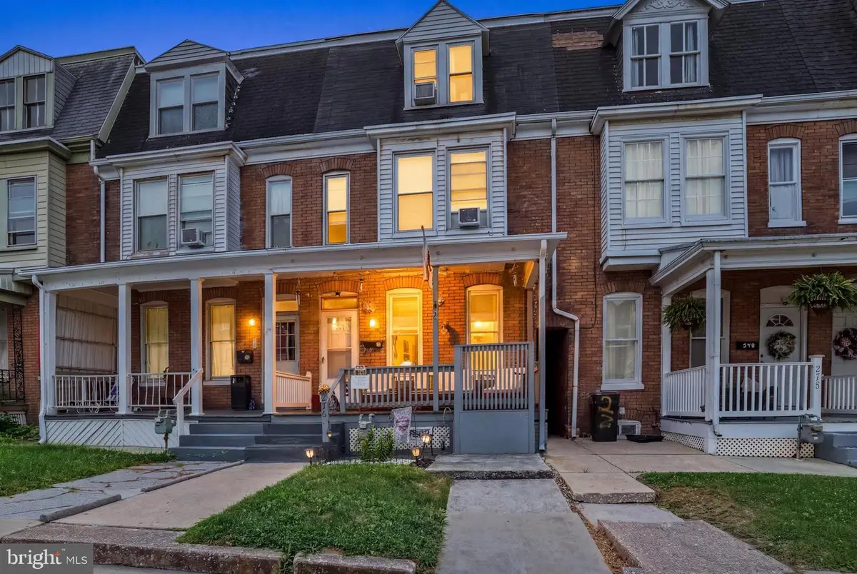276 W Cottage Pl, York, PA 17401 - #1