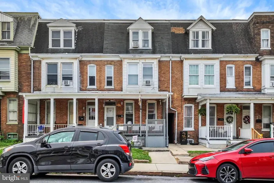 276 W Cottage Pl, York, PA 17401 - #3