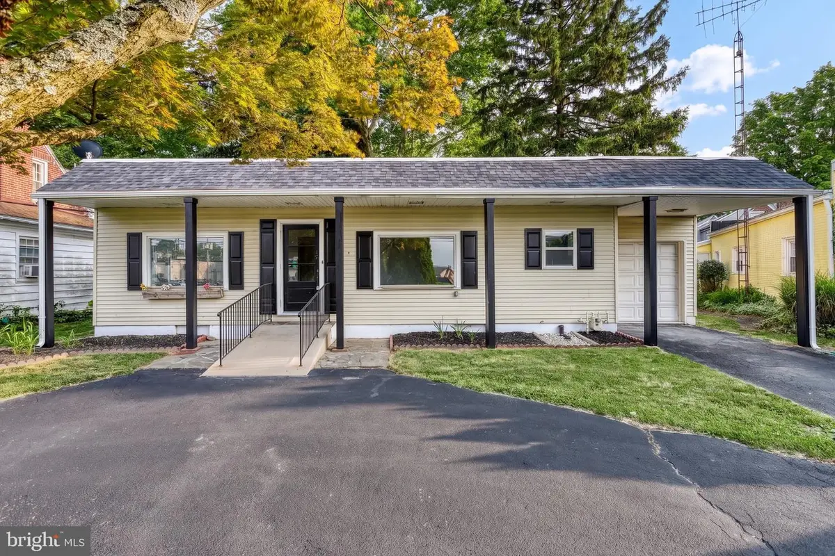 1910 S Queen St, York, PA 17403 - #1