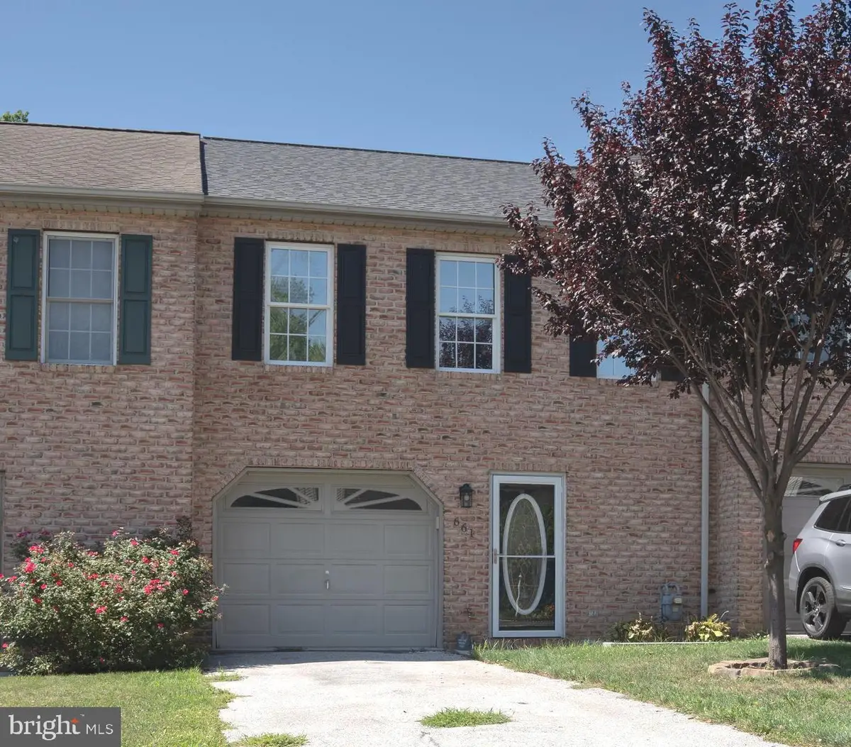 661 Hartman Ave, Hanover, PA 17331 - #1