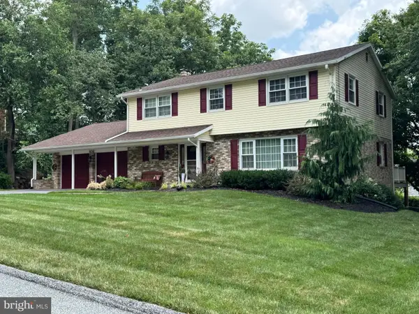 1941 Garnet Rd, YORK, PA 17403