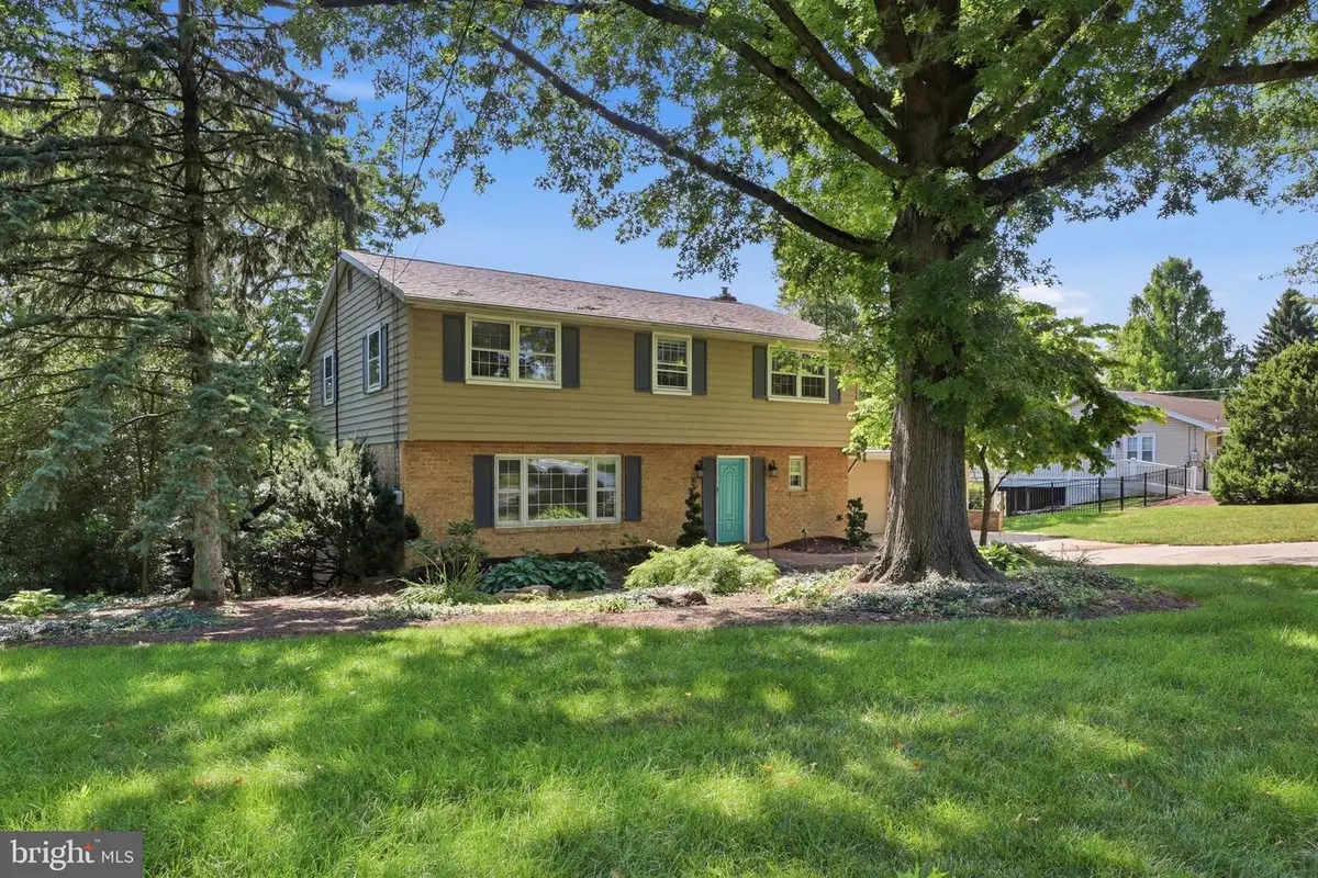 2031 Hollywood Pkwy, York, PA 17403 - #1
