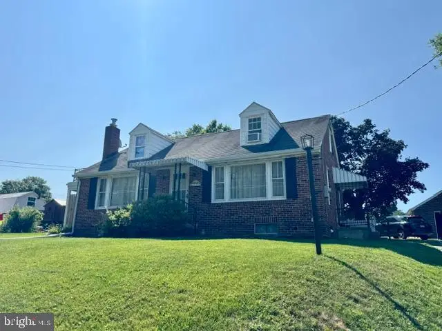 178 W Hanover St, Spring Grove, PA 17362 - #3