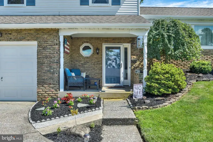 14 Carriage Rd, New Cumberland, PA 17070 - #2