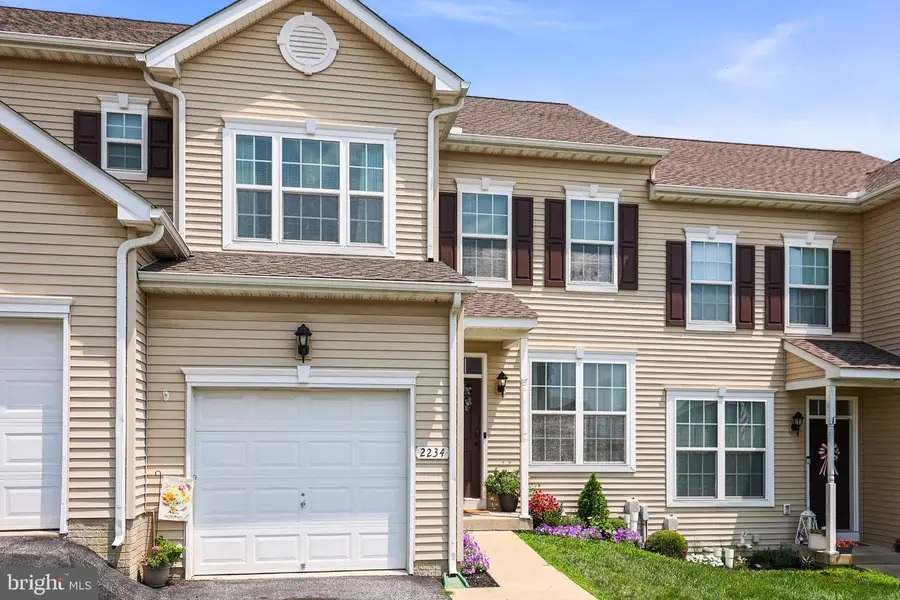 2234 Live Oak Ln #2234, York, PA 17406 - #2