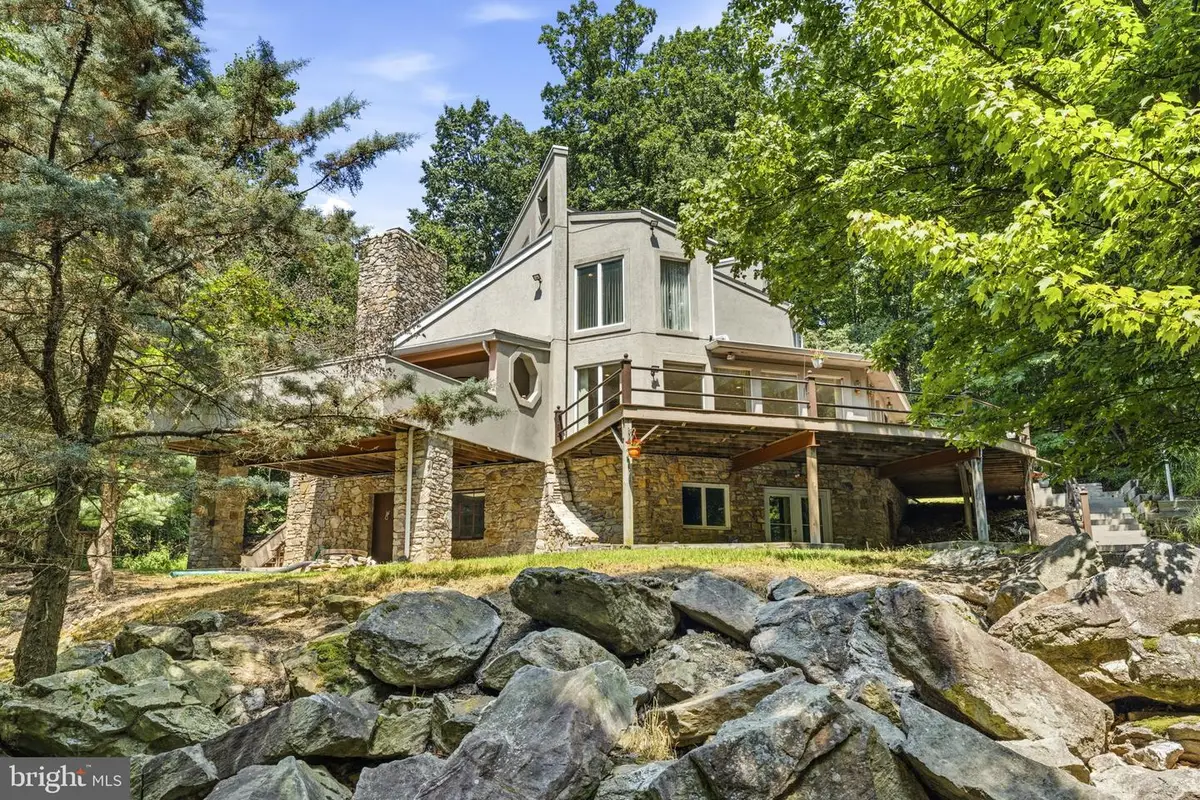 191 High Rock Rd N, Hanover, PA 17331 - #1