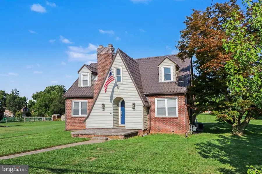 2740 N George St, York, PA 17406 - #2