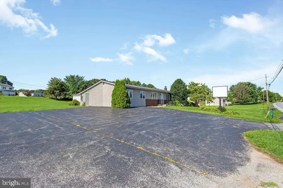 1480 Delta Rd, Red Lion, PA 17356 - #2