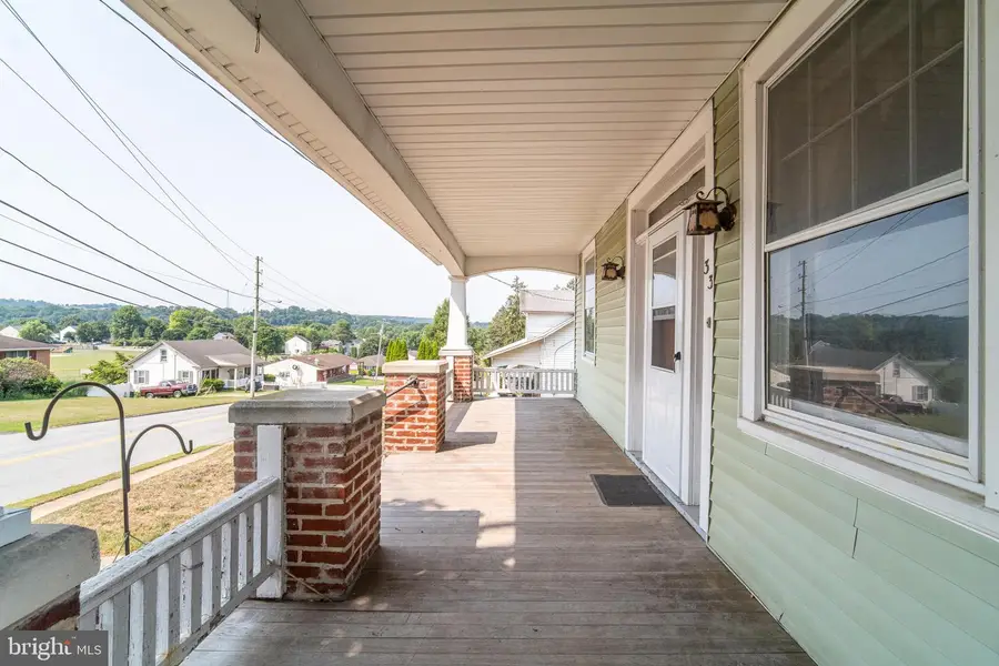 33 W Maple St, East Prospect, PA 17317 - #3