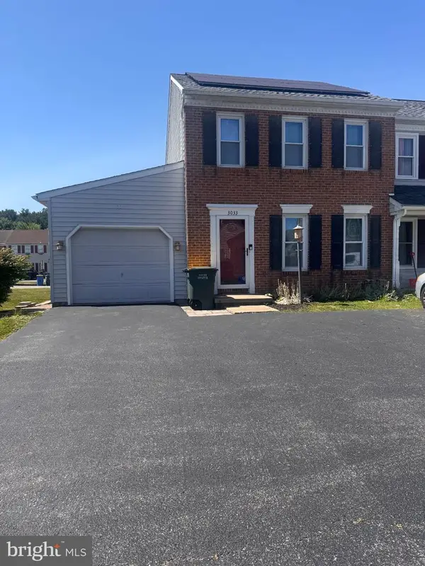 3033 Bornt Dr, DOVER, PA 17315