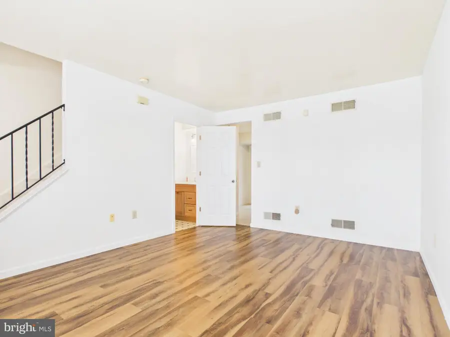 1631 Long Dr, York, PA 17406 - #3