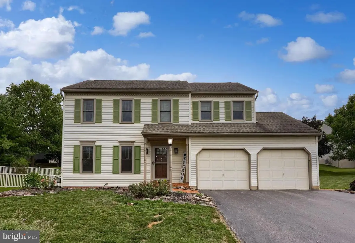740 Chesterbrook Dr, York, PA 17406 - #1