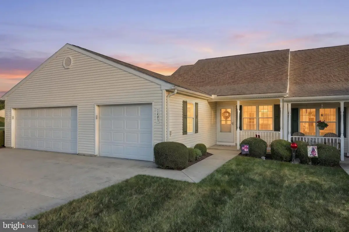 1403 Chami Dr #5, Spring Grove, PA 17362 - #1