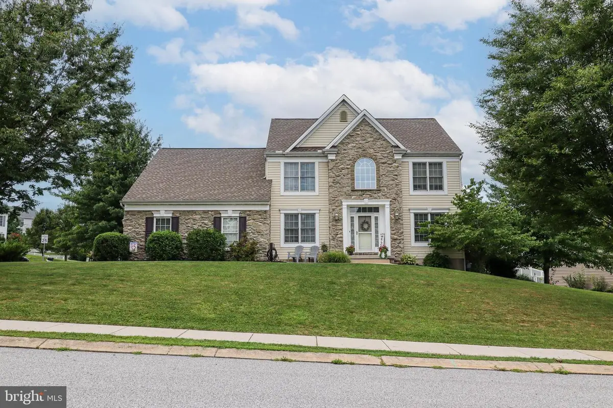 115 Angela Ln, York, PA 17402 - #1