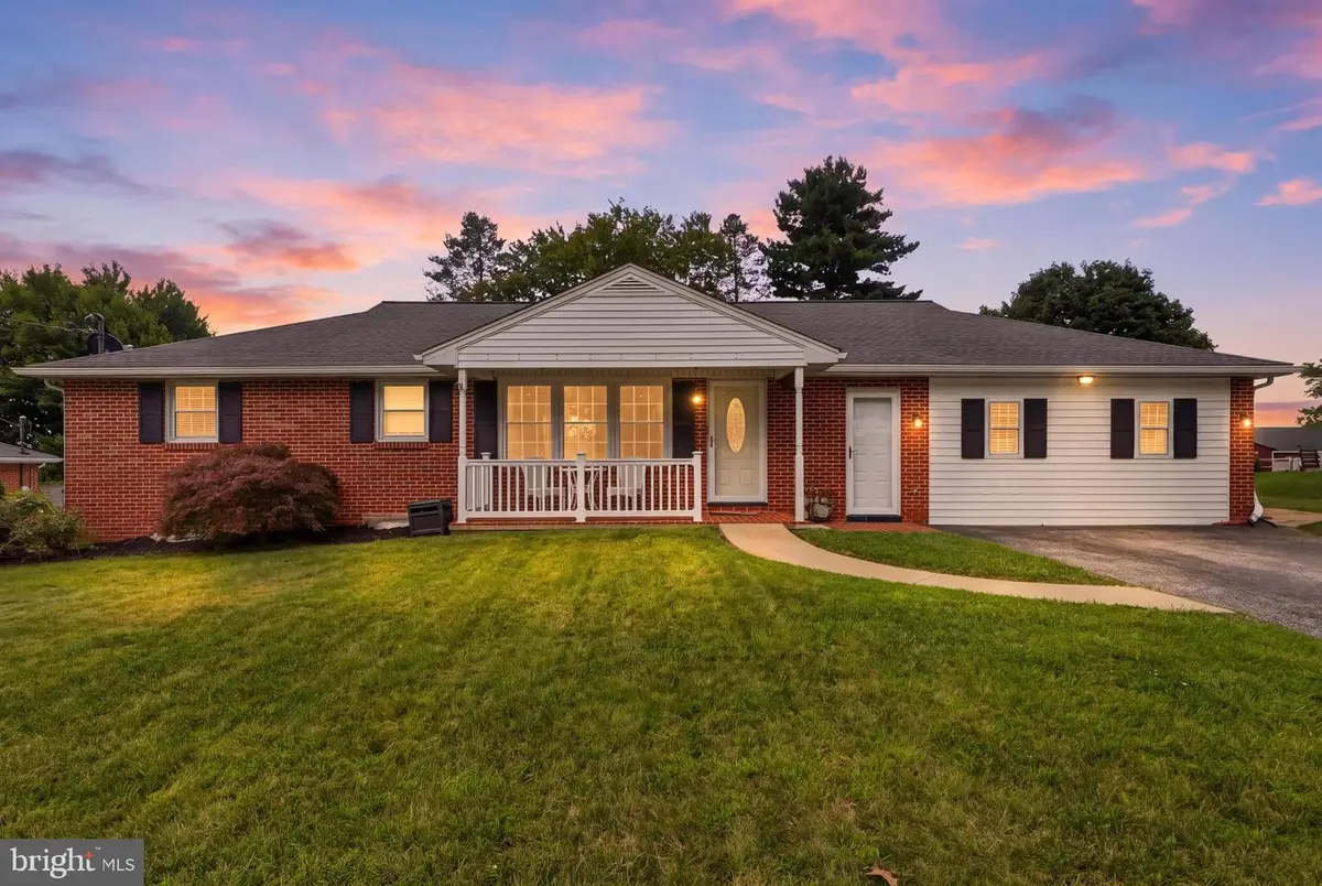 116 E Clearview Dr, Shrewsbury, PA 17361 - #1