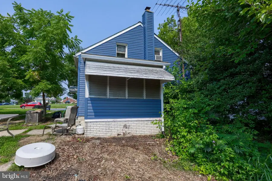 429 N Pleasant Ave, Dallastown, PA 17313 - #3