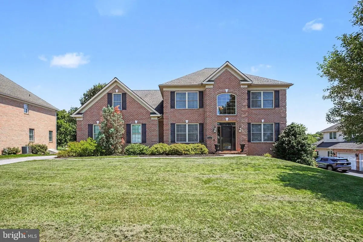 2450 Hartford Rd, York, PA 17402 - #1