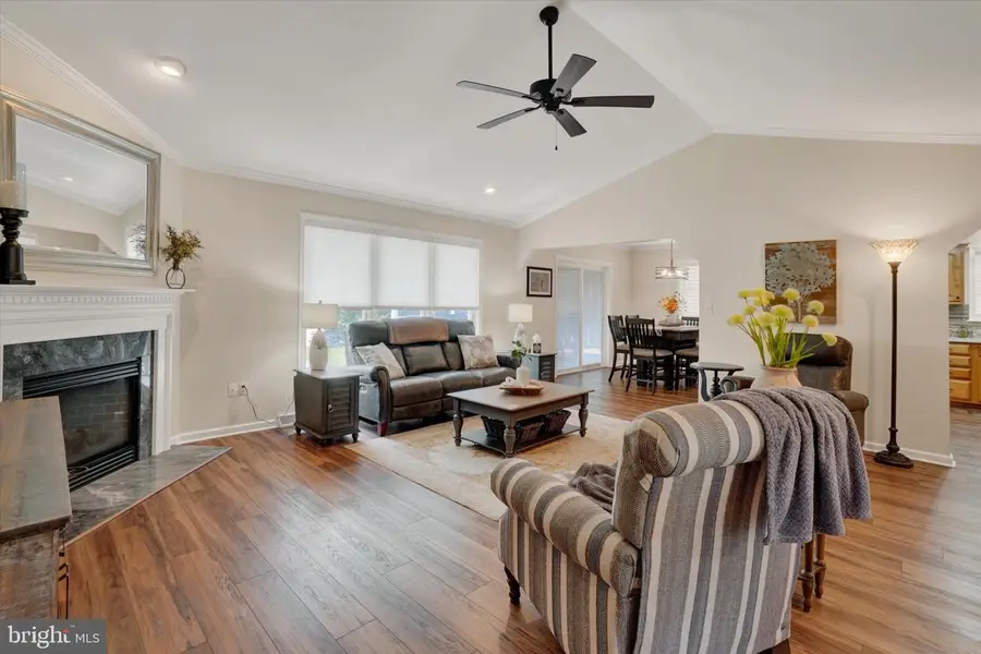 114 Park St, Seven Valleys, PA 17360 - #3