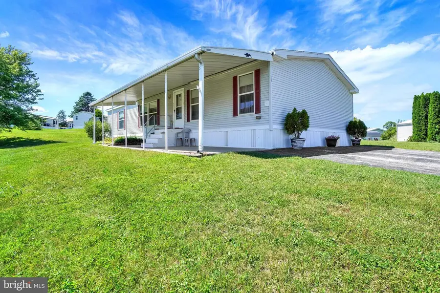 126 Gateshead Dr, Stewartstown, PA 17363 - #2