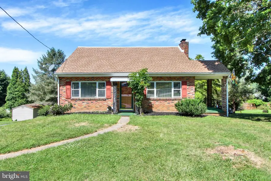 415 Woodland View Dr, York, PA 17406 - #2