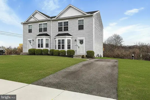 3637-3639 Kortni Dr, DOVER, PA 17315