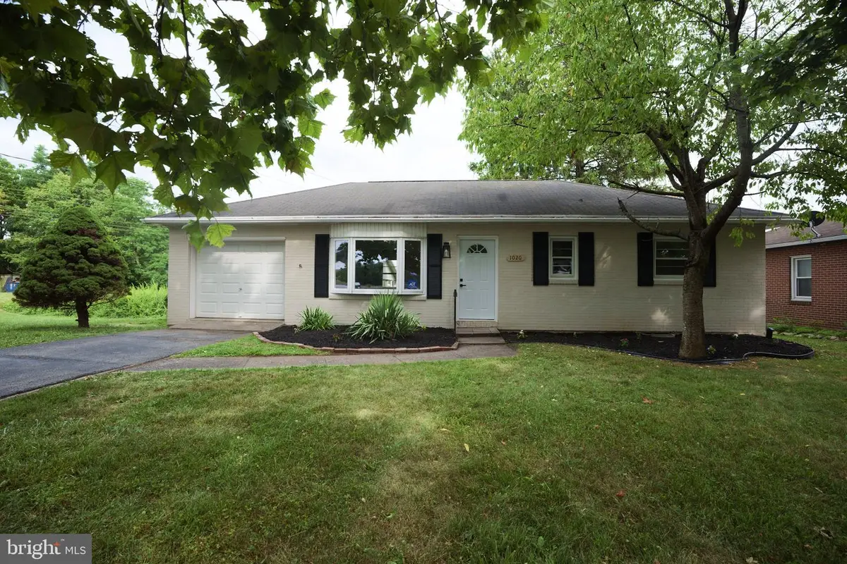 1020 Hanover Rd, York, PA 17408 - #1